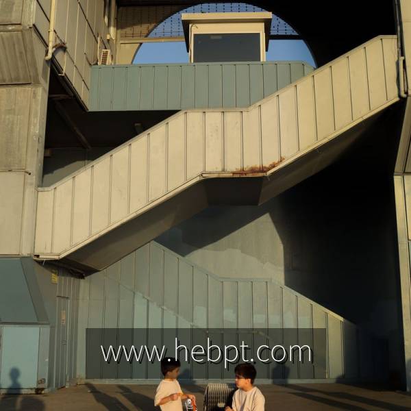 建发央著